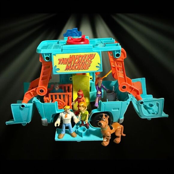 FP Imaginext Scooby-Doo Haunted Ghost Town, Transforming Mystery Machine Figures - Picture 2 of 16